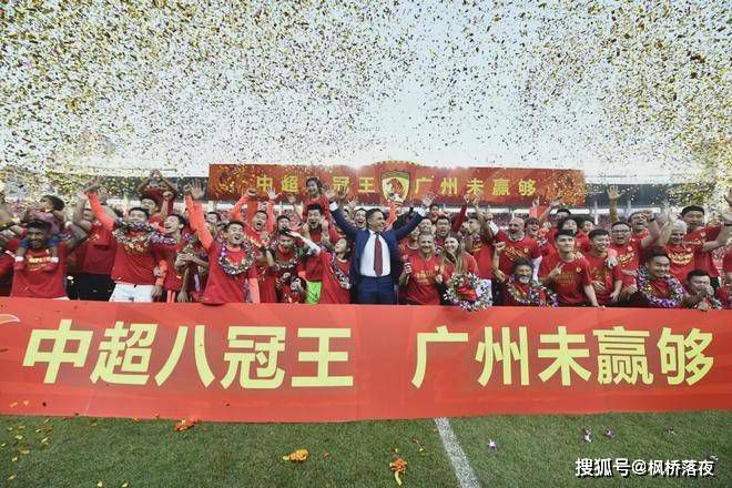 巴萨体育总监德科接受了Movistar的专访，期间他谈到了关于哈维以及转会市场等话题。